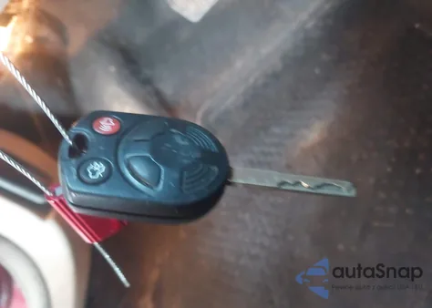 2014 Ford Focus Se z USA, uszkodzony, nr VIN 1FADP3F25EL413843